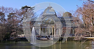 Sunny day palacio de cristal main front 4k spain madrid