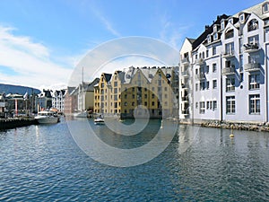 Sunny day in Ãâ¦lesund, Norway