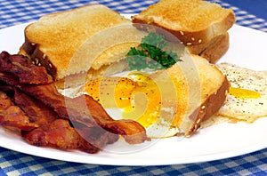 Sunny Side Eggs, Bacon and Toast