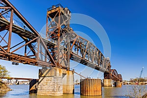 Sunny view of the historical Clinton Presidential Park Bridge