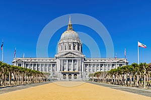 Sunny view of the San Francisco City Hall