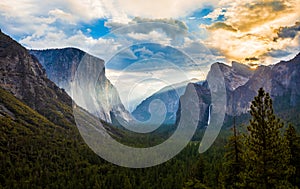 Sunrise Beams over Yosemite Valley, Yosemite National Park, California