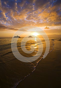 Sunrise at lanikai beach in Hawaii