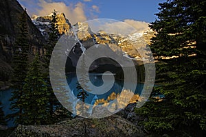 Sunrise at Moraine Lake