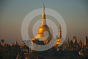 Sunrise at Shwedagon pagoda