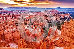 Sunrise Thor's Hammer Sunset Point Bryce Canyon National Park Utah