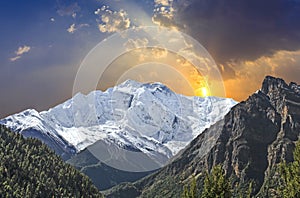 Sunrise in Upper Pisang, view of the Annapurna Range