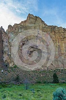 Sunrise view of Smith rock State Park in Oregon