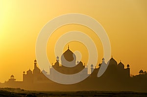 Sunrise view of Taj mahal in Agra, Uttar Pradesh, India.