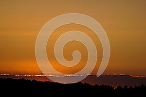 121131560
