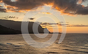 Sunset behind the mountains around Hanalei Bay on north shore of Kauai in Hawaii