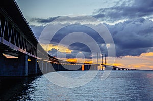 Sunset behind the ÃËresund Bridge