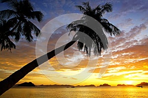 Sunset at Corong corong beach. El Nido