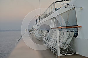 sunset Cruise ship deck chair caribbien sea caribic