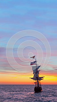 Západ slnka na holandský pirát loď 