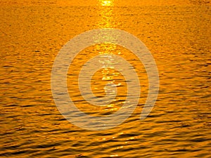 Sunset light on Xuanwu lake