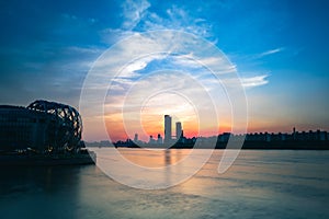 Sunset over the Han River and Seoul city scape from Banpo Hangang Park in Seocho-Gu, Seoul, South Korea