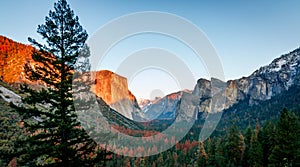 Tunnel View Yosemite National Park