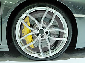 Super car disc brake. Car wheel