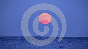 Super moon over the ocean in Spain, 31. January 2018