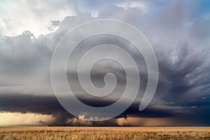 Supercell storm with wall cloud