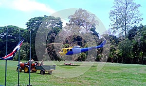 Supply of food by helicopter in the natural park corcovado