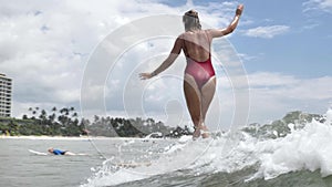 Surf Girl Longboard Weligama Slowmotion