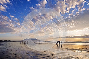 Surfers head home