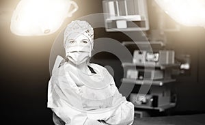 Surgeon woman in the operating room