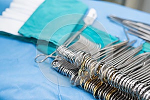 Surgical instruments for open heart surgery