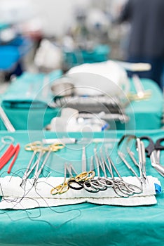 Surgical instruments for open heart surgery