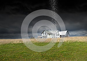 Irreal la lluvia tormenta el clima, granero casa de campo 