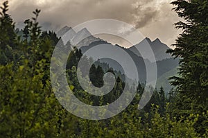 The surrounding mountains of Manali