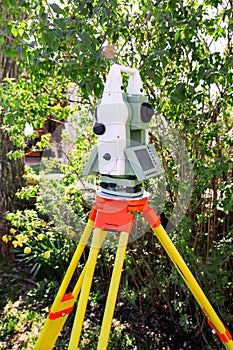 Survey Instrument geodetic device, total station