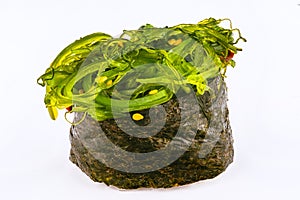 Sushi Gunkan with chuka algae