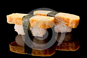 Sushi tamago nigiri photo