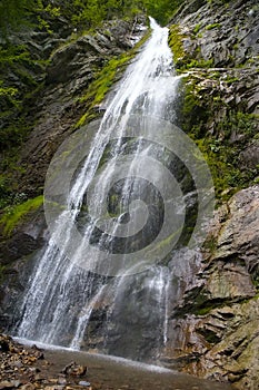 Šútovský vodopád je so svojou výškou 38 m štvrtým najvyšším vodopádom na Slovensku. Nachádza sa v Krivánskej Malej Fatre v