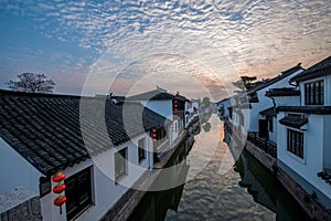 Suzhou City, the ancient town of Lu bridges people