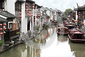 Suzhou river street photo
