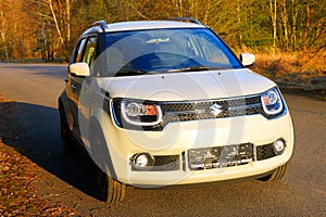 Suzuki Ignis car with 1.2 Dualjet engine.