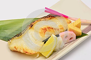 Suzuki no shioyaki, Grilled sea bass