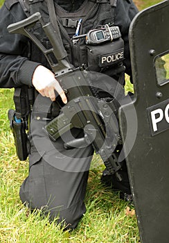 Policía balístico el escudo 