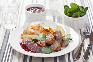 Swedish meatballs with potatoes and lingon jam