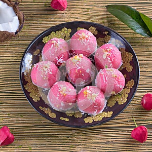 Sweet food Coconut Rasgulla