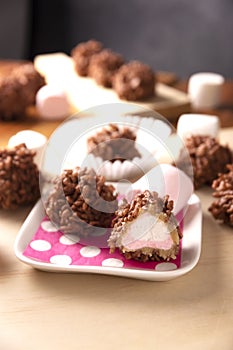 Sweet Snack Chocolate puffed rice balls