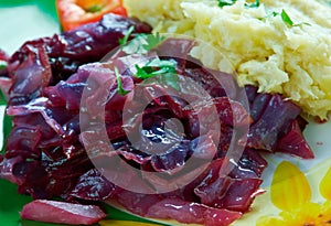 Sweet, Sour Red Cabbage