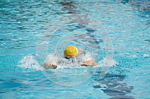 Swimmer plunge in pool