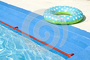 Swimming-belt near pool