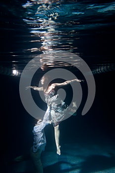 Swimming couple