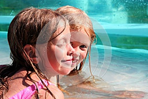 En nadar piscina 